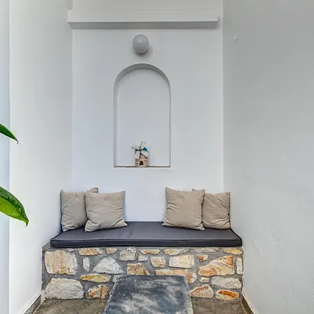 Apartment Silver Ammos *