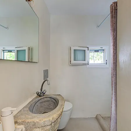 Silver Ammos Parikia (Paros)