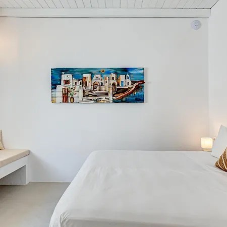 Silver Ammos Apartment *